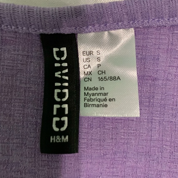 Tie front H&M top - Size S Never Worn - Picture 2 of 2